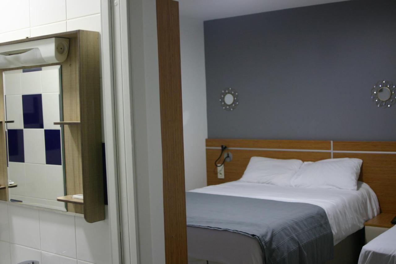 Helios Hotel Poitiers Exteriör bild